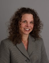 Gina Ferrara headshot